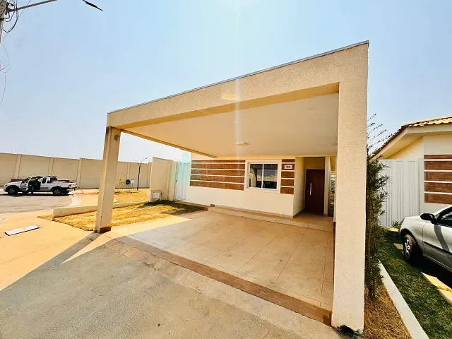 Casa 3 quartos e 3 banheiros, à venda, no bairro Vila União em Catalão