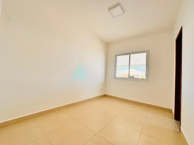 Casa 3 quartos e 3 banheiros, à venda, no bairro Vila União em Catalão