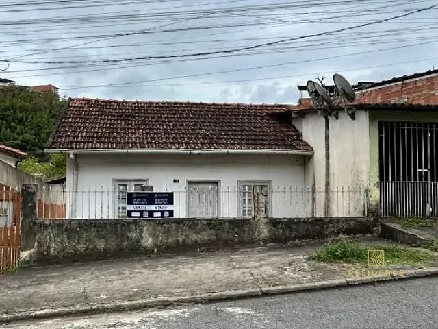 Casa 3 quartos e 2 banheiros, à venda, no bairro São Lucas em Volta Redonda