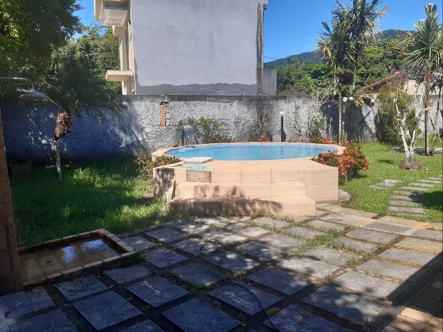 Casa com 800m² 5 quartos e 5 banheiros, à venda, no bairro Vargem Grande em Rio de Janeiro