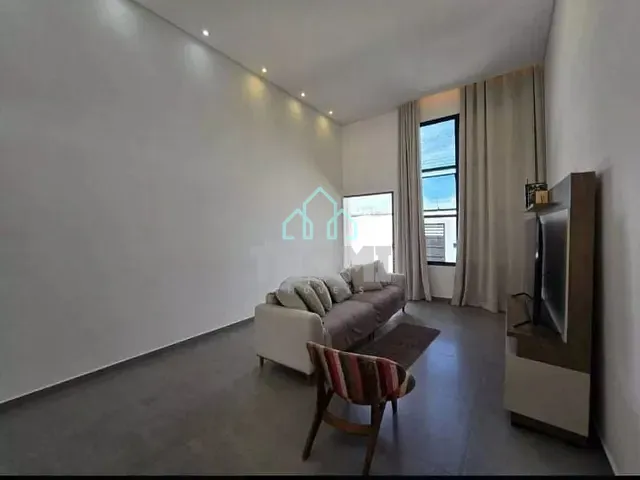 Casa com 310m² 3 quartos e 2 banheiros, à venda, no bairro Residencial Paraiso em Taubaté