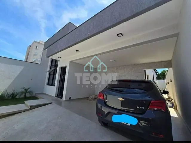 Casa com 310m² 3 quartos e 2 banheiros, à venda, no bairro Residencial Paraiso em Taubaté