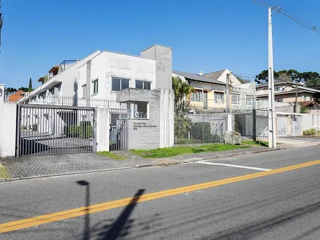 Casa com 129m² 3 quartos e 4 banheiros, à venda, no bairro Ahú em Curitiba