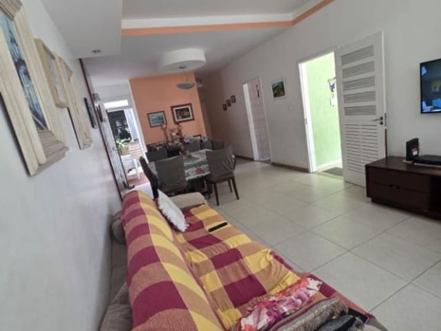 Casa com 300m² 3 quartos e 1 banheiro, à venda, no bairro Luzia em Aracaju