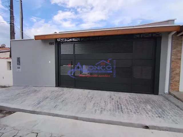 Casa 5 quartos e 4 banheiros, à venda, no bairro Jardim das Indústrias em Jacareí