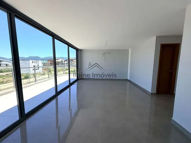 Casa com 388m² 4 quartos e 5 banheiros, à venda, no bairro Recreio dos Bandeirantes em Rio de Janeiro