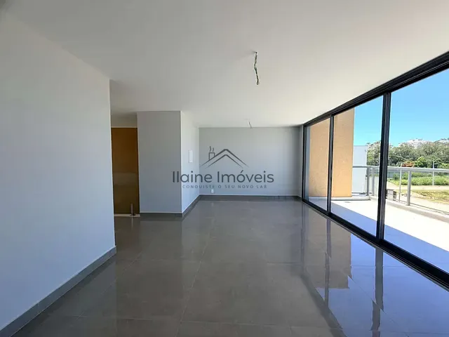 Casa com 388m² 4 quartos e 5 banheiros, à venda, no bairro Recreio dos Bandeirantes em Rio de Janeiro