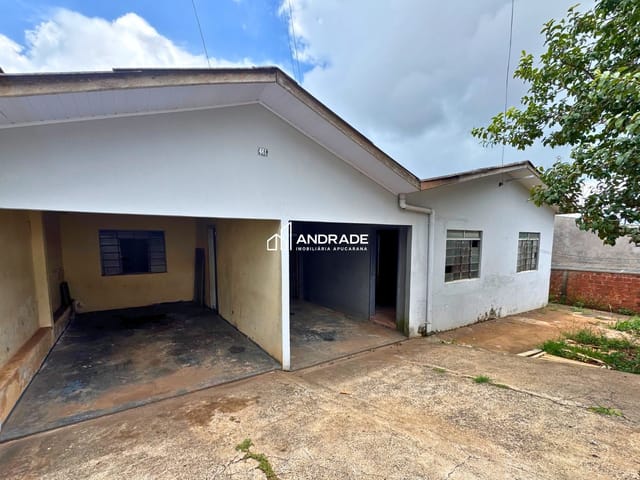Casa com 180m² 2 quartos e 1 banheiro, à venda, no bairro Jardim América em Apucarana