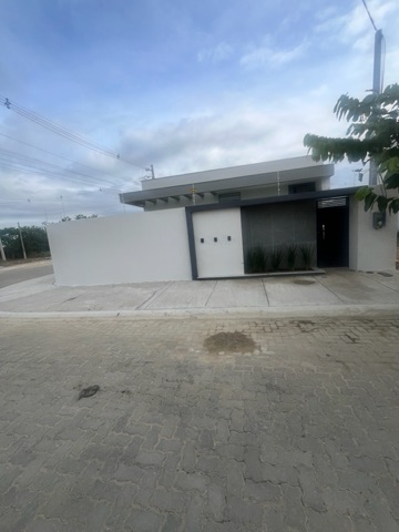 Casa com 240m² 3 quartos e 3 banheiros, à venda, no bairro cidade jardim  em Campos dos Goytacazes
