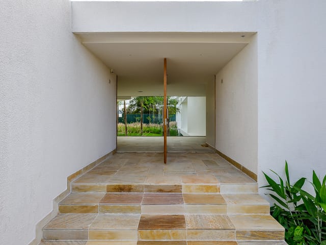 Casa com 2900m² 4 quartos e 8 banheiros, à venda, no bairro Setor de Habitações Individuais Sul em Brasília