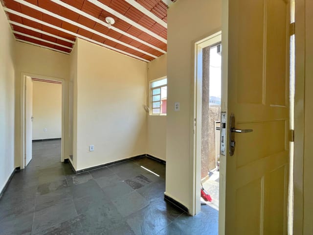 Foto do Casa - Casa para locação com 1 quarto, Itapoã, Belo Horizonte, MG | Deltalar Imóveis