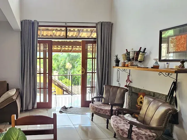 Casa com 82m² 1 quarto e 2 banheiros, à venda, no bairro Fazendinha (Penedo) em Itatiaia