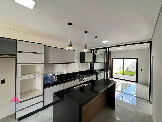 Casa com 200m² 3 quartos e 4 banheiros, à venda, no bairro Vila Monte Alegre em Paulínia