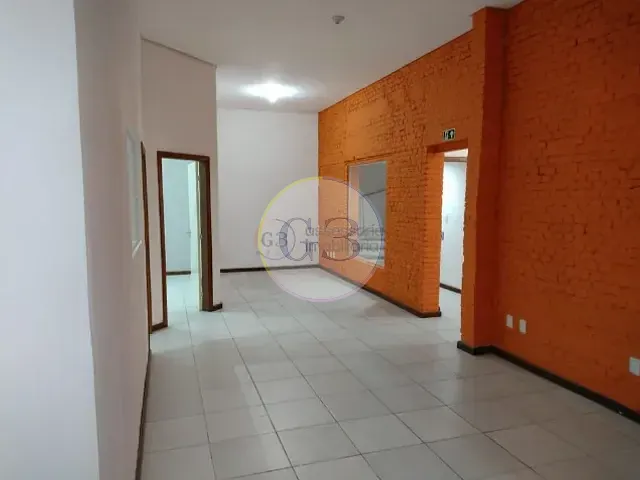 Casa para alugar, no bairro Centro em Pelotas