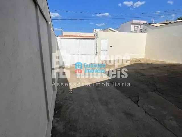 Casa com 48m², à venda, no bairro Jardim Ouro Verde em Guaxupé