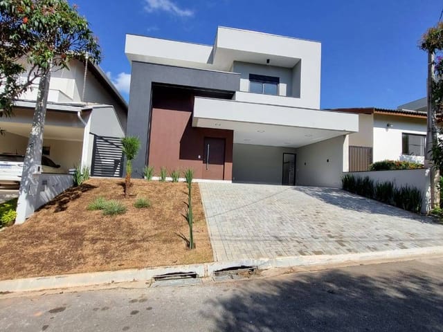 Casa com 300m² 3 quartos e 5 banheiros, à venda, no bairro Bosque em Vinhedo
