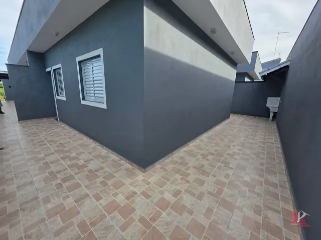 Casa 2 quartos e 1 banheiro, à venda, no bairro Tupy em Itanhaém