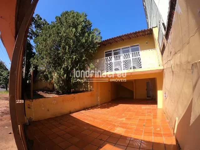 Casa com 428m², à venda, no bairro Vila Siam em Londrina