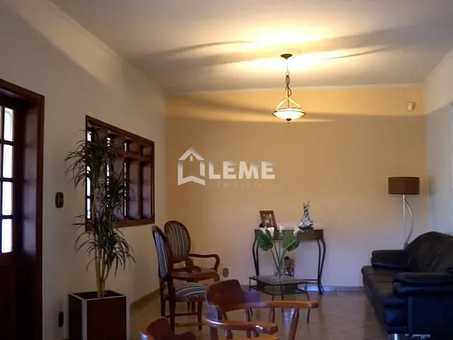Casa 2 quartos e 2 banheiros, à venda, no bairro Vila Lambari em Mococa