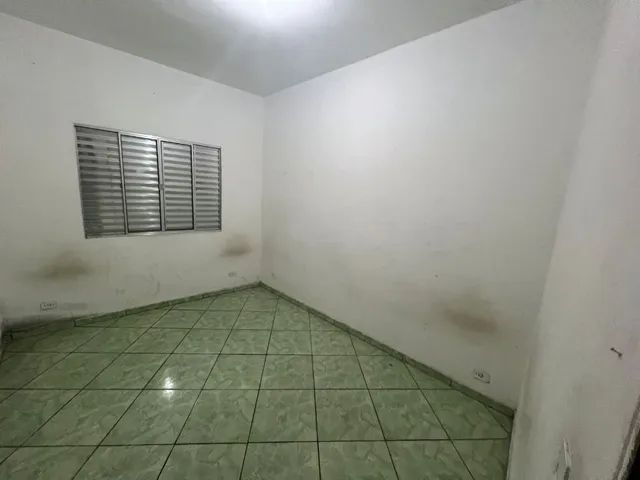 Casa com 100m² 3 quartos e 1 banheiro, para alugar, no bairro São Roberto (Jordanésia) em Cajamar