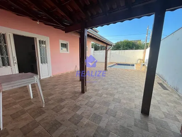 Casa com 250m² 3 quartos e 2 banheiros, à venda, no bairro Jardim Cambuí em Botucatu