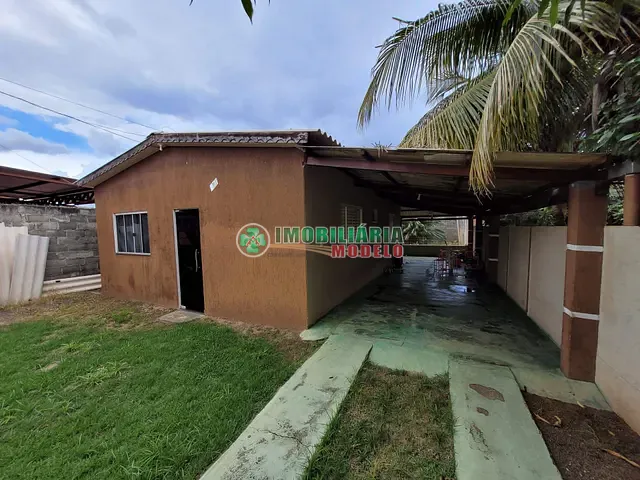 Casa com 300m² 3 quartos e 1 banheiro, à venda, no bairro Jardim Tropical em Canarana
