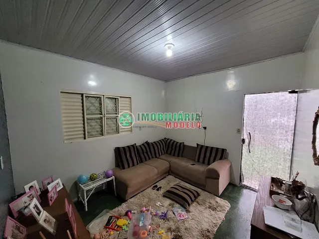 Casa com 300m² 3 quartos e 1 banheiro, à venda, no bairro Jardim Tropical em Canarana