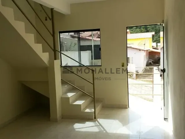 Casa com 70m², à venda, no bairro Santa Efigênia em Piranguinho