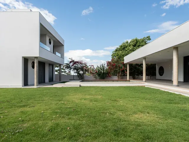Casa 5 quartos e 6 banheiros, à venda, no bairro Setor Habitacional Jardim Botânico em Brasília
