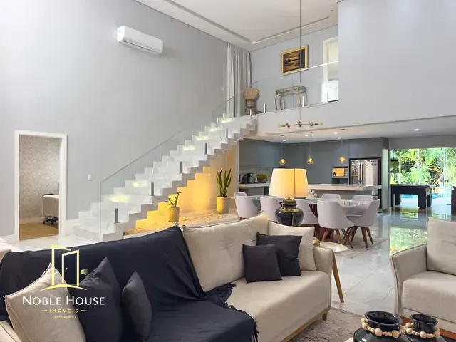 Casa com 1600m² 4 quartos e 6 banheiros, à venda ou para alugar, no bairro Pinheirinho em Vinhedo