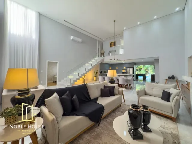 Casa com 1600m² 4 quartos e 6 banheiros, à venda ou para alugar, no bairro Pinheirinho em Vinhedo