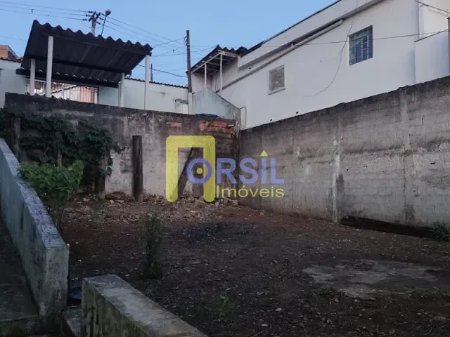 Casa com 300m² 2 quartos e 2 banheiros, à venda, no bairro Vila Paulista em Mogi das Cruzes