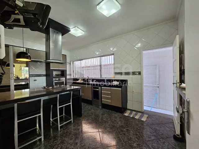 Casa 3 quartos e 4 banheiros, à venda, no bairro Jardim Floresta em São Paulo