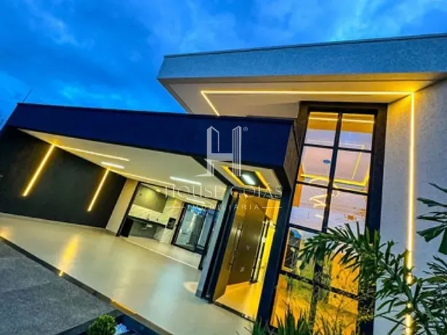 Casa com 360m² 4 quartos e 5 banheiros, à venda, no bairro Setor Três Marias em Goiânia