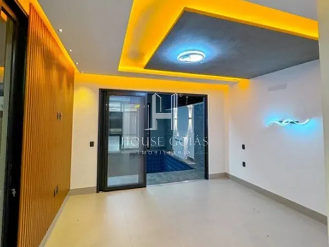 Casa com 360m² 4 quartos e 5 banheiros, à venda, no bairro Setor Três Marias em Goiânia