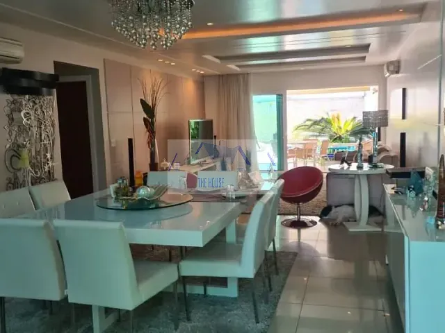 Casa com 350m² 3 quartos e 5 banheiros, à venda, no bairro Camboinhas em Niterói