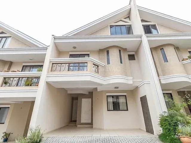 Casa com 186m² 3 quartos e 2 banheiros, à venda, no bairro Santa Felicidade em Curitiba