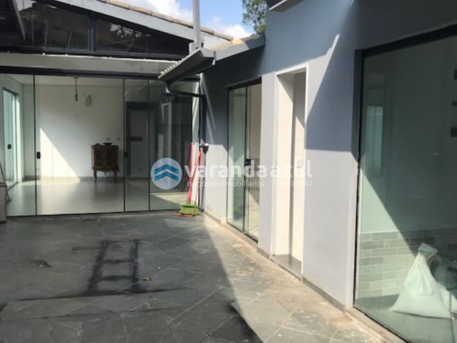 Casa com 528m² 3 quartos e 2 banheiros, à venda, no bairro Aruã em Mogi das Cruzes