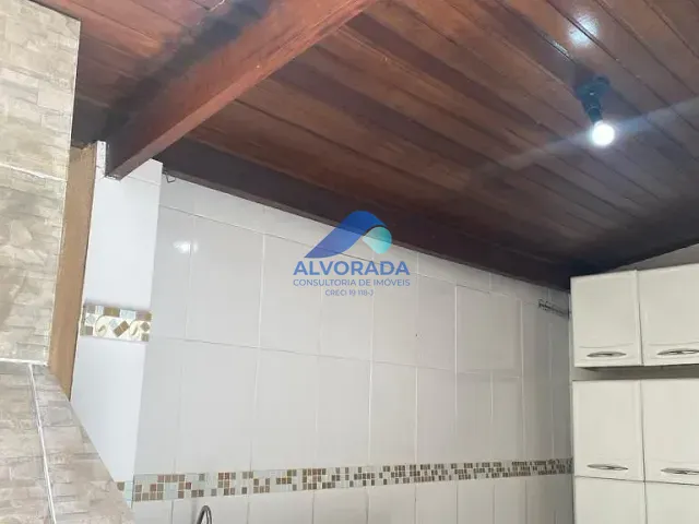 Sobrado com 125m² 3 quartos e 2 banheiros, à venda, no bairro Jardim das Indústrias em São José dos Campos