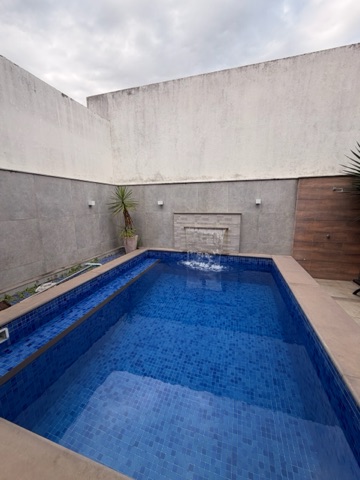 Casa com 392m² 5 quartos e 7 banheiros, à venda ou para alugar, no bairro Parque Califórnia em Campos dos Goytacazes