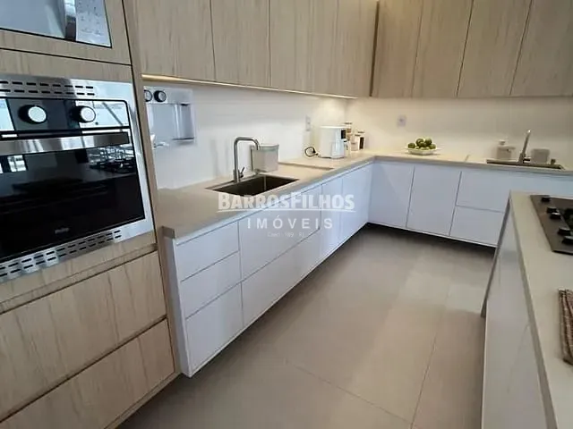 Casa com 364m² 4 quartos e 2 banheiros, à venda, no bairro Robalo em Aracaju