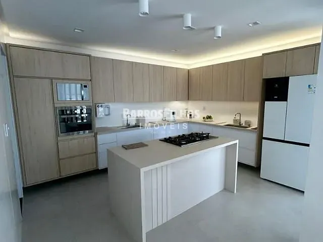 Casa com 364m² 4 quartos e 2 banheiros, à venda, no bairro Robalo em Aracaju