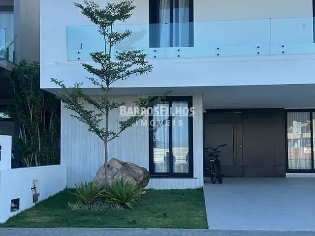Casa com 364m² 4 quartos e 2 banheiros, à venda, no bairro Robalo em Aracaju