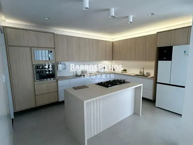 Casa com 364m² 4 quartos e 2 banheiros, à venda, no bairro Robalo em Aracaju