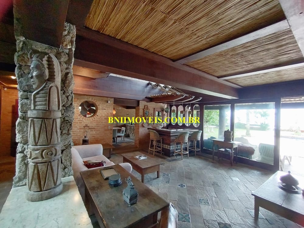 Casa à venda com 4 quartos, 750m² - Foto 9