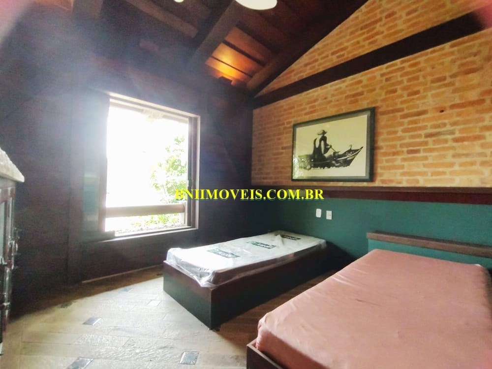 Casa à venda com 4 quartos, 750m² - Foto 31