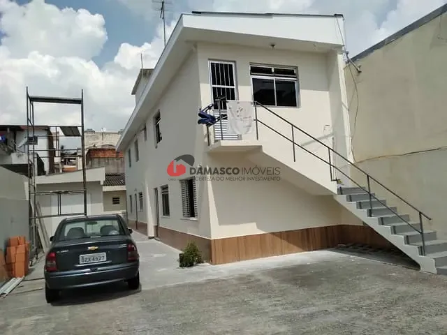 Casa à venda, no bairro Taboão em Diadema