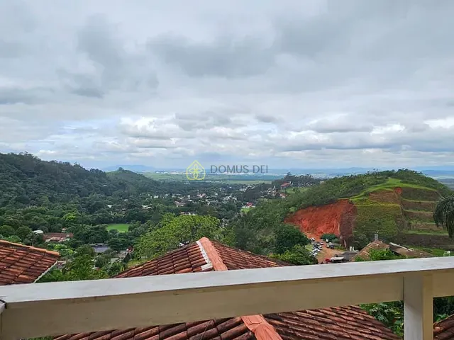 Casa com 152m² 1 quarto e 1 banheiro, à venda, no bairro África (Penedo) em Itatiaia