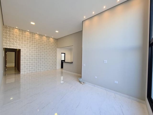 Casa com 175m² 2 quartos e 2 banheiros, à venda, no bairro Reserva dos Ypes II em Tatuí