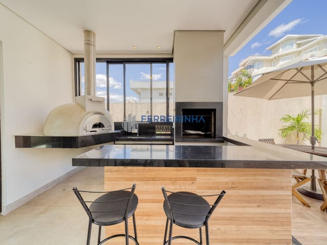 Casa com 482m² 3 quartos e 4 banheiros, à venda, no bairro Condomínio Residencial Jaguary em São José dos Campos